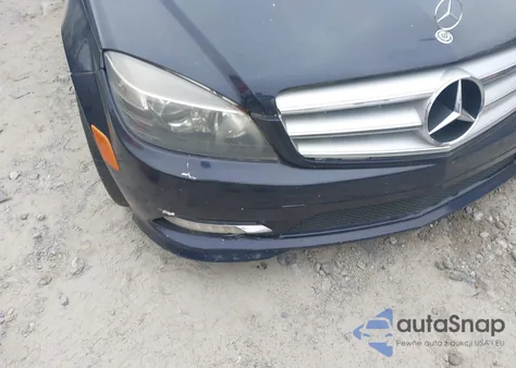 2011 Mercedes-Benz C 300 Luxury/Sport из США, поврежденный, VIN WDDGF5EB1BR184888